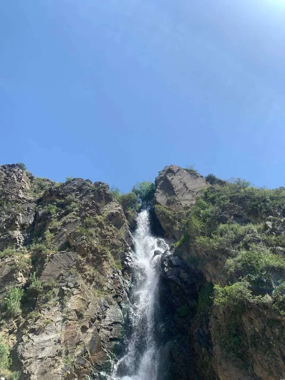 медвежий водопад