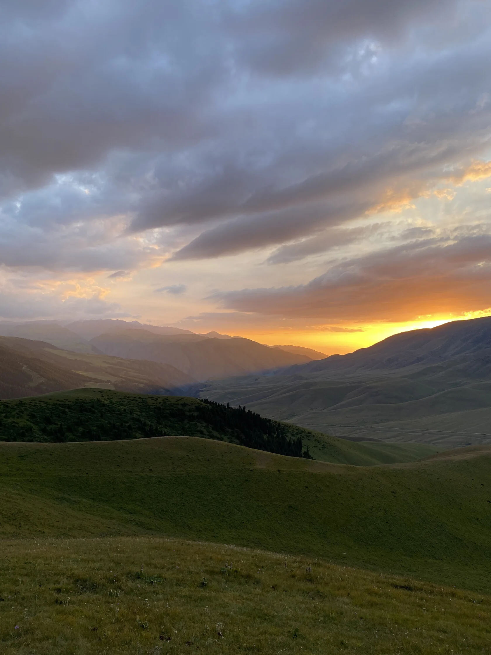 Плато Ассы: как добраться, когда ехать, что важно знать